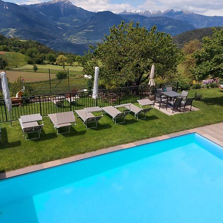 Alpenrose Apartment Meltina Luaran gambar