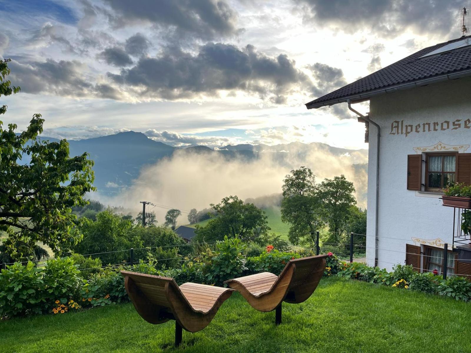 Alpenrose Apartment Meltina Luaran gambar