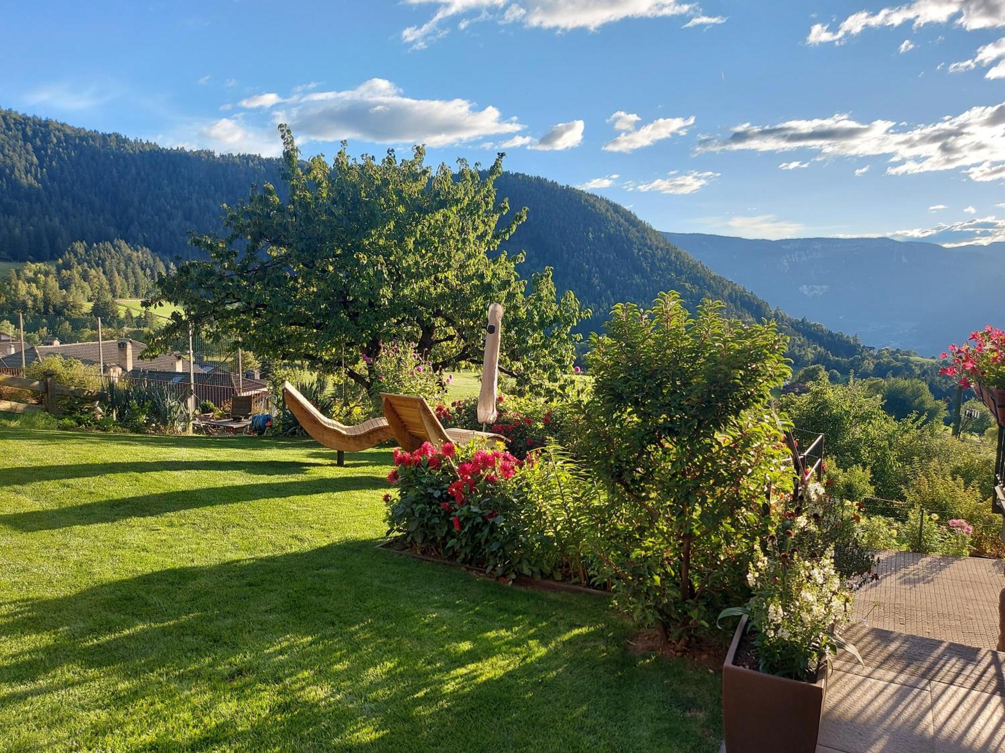 Alpenrose Apartment Meltina Luaran gambar