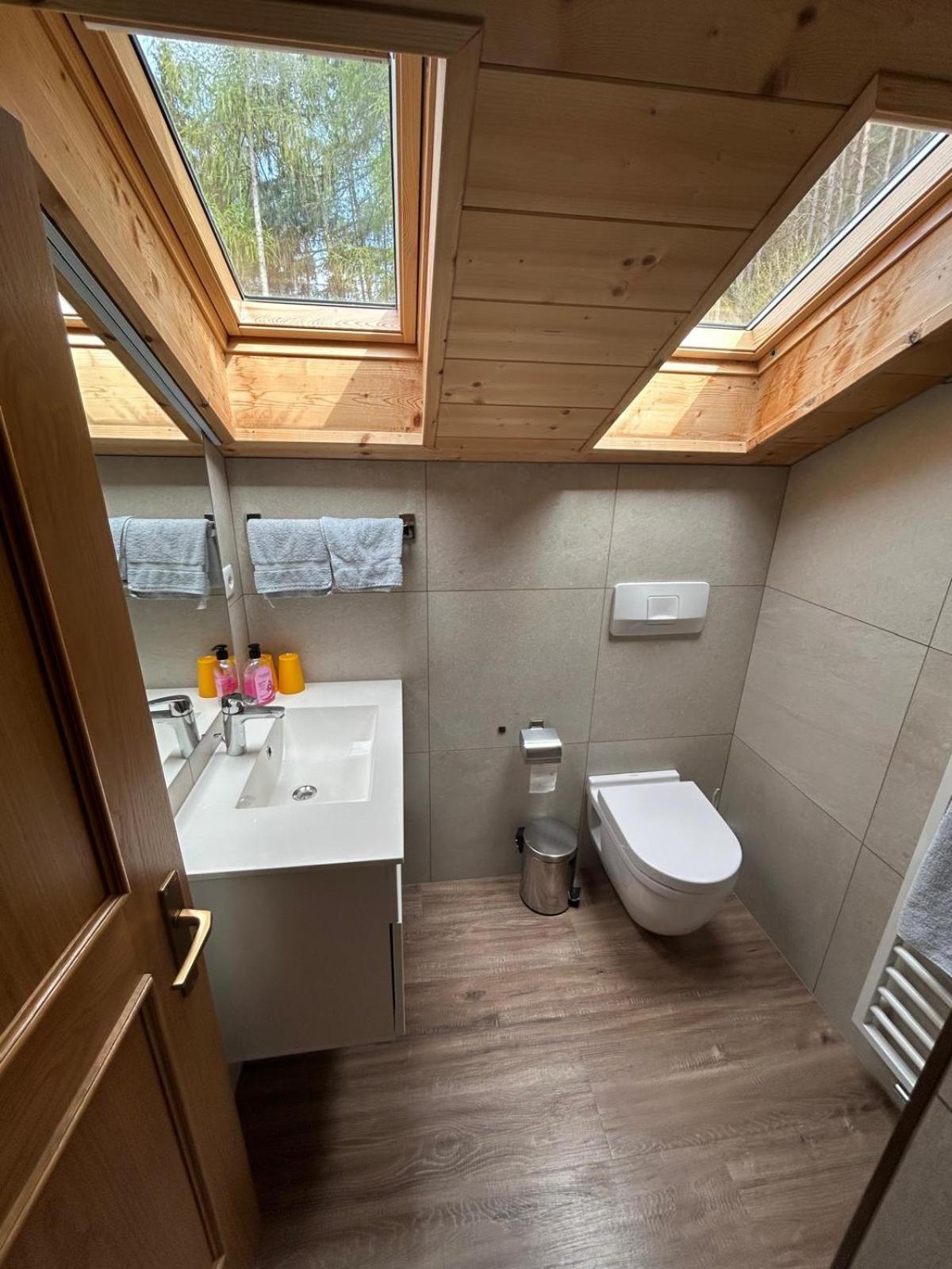Alpenrose Apartment Meltina Luaran gambar